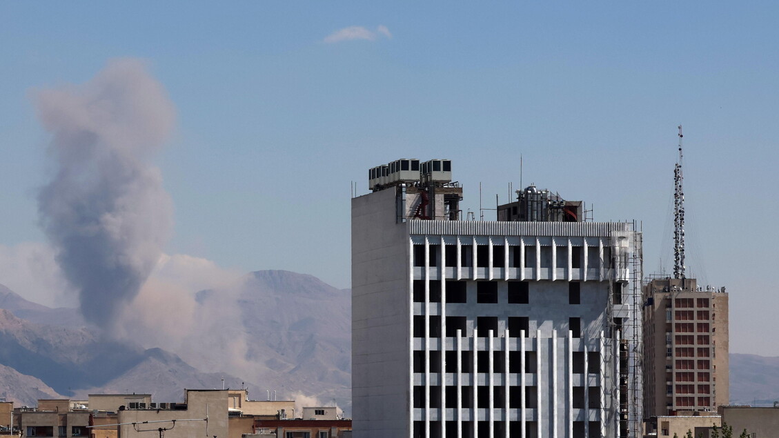 Axios, attacchi Usa contro obiettivi Iran nello stretto di Hormuz