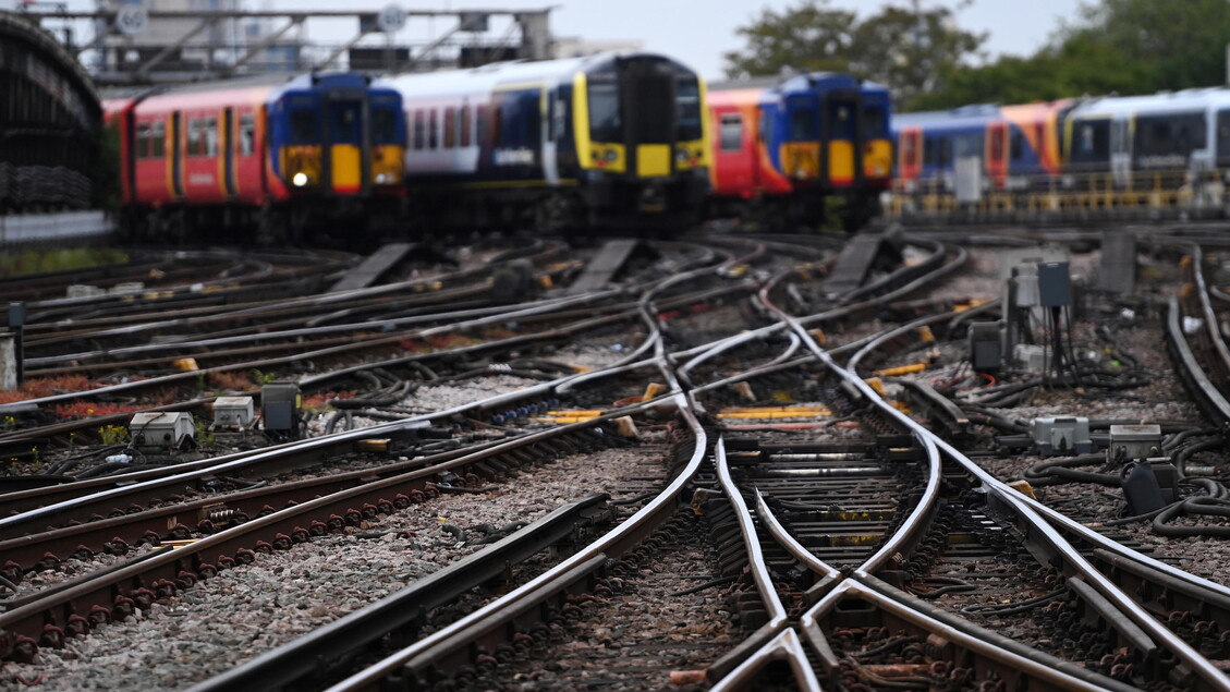 Scontro tra due treni a nord di Londra, ci sono feriti gravi
