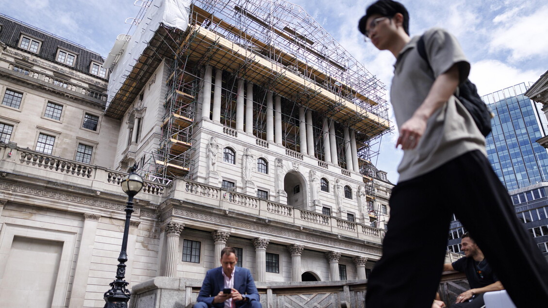 La Banca d’Inghilterra lascia invariati i tassi in Gb, confermati al 3,75%
