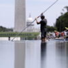 Trump difende i lavori alla vasca del Lincoln Memorial