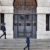 Borsa: Milano chiude in lieve rialzo, Ftse Mib +0,27%