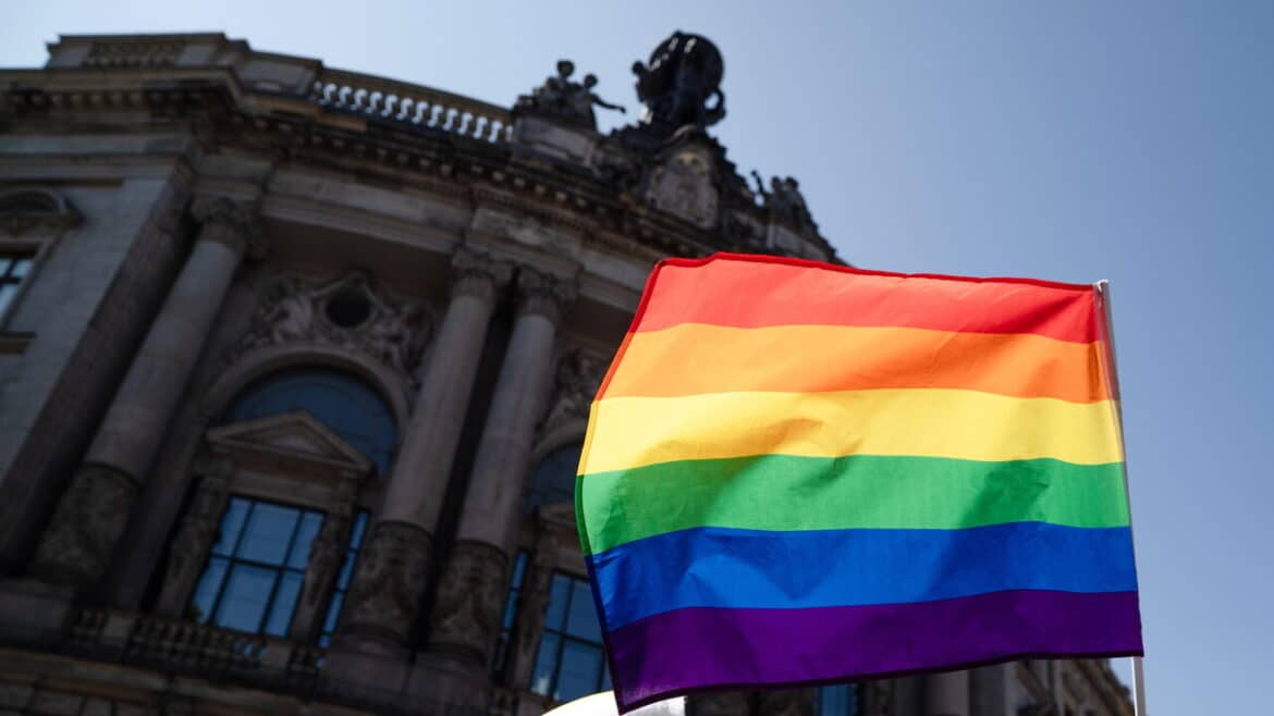 Furgone contro la folla a Berlino, ‘un morto e 15 feriti’
