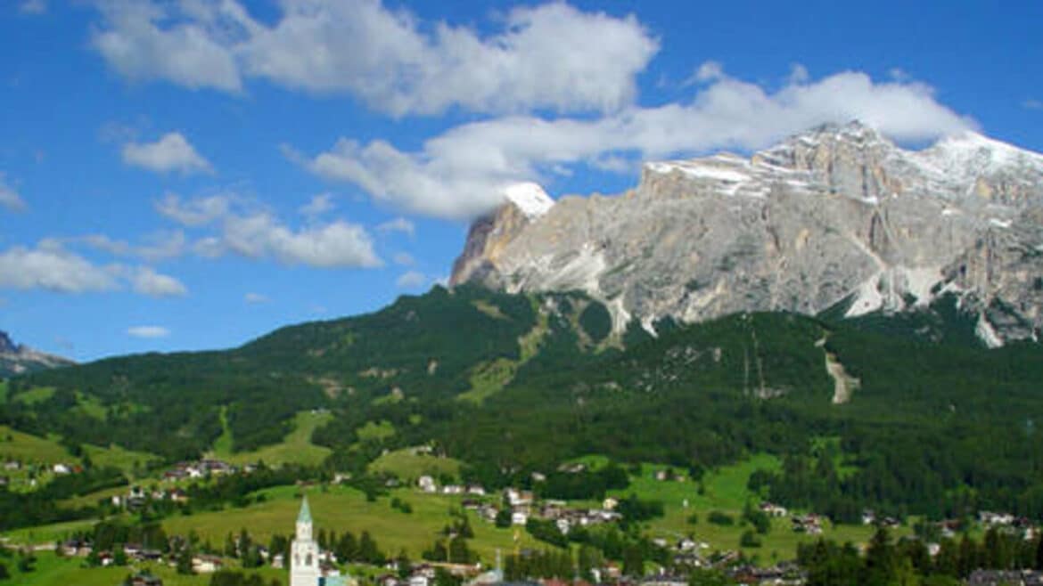 Cortina, Madonna di Campiglio e Courmayeur regine delle mete montane