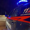 Investe con l’auto una coppia e poi accoltella a morte ragazzo