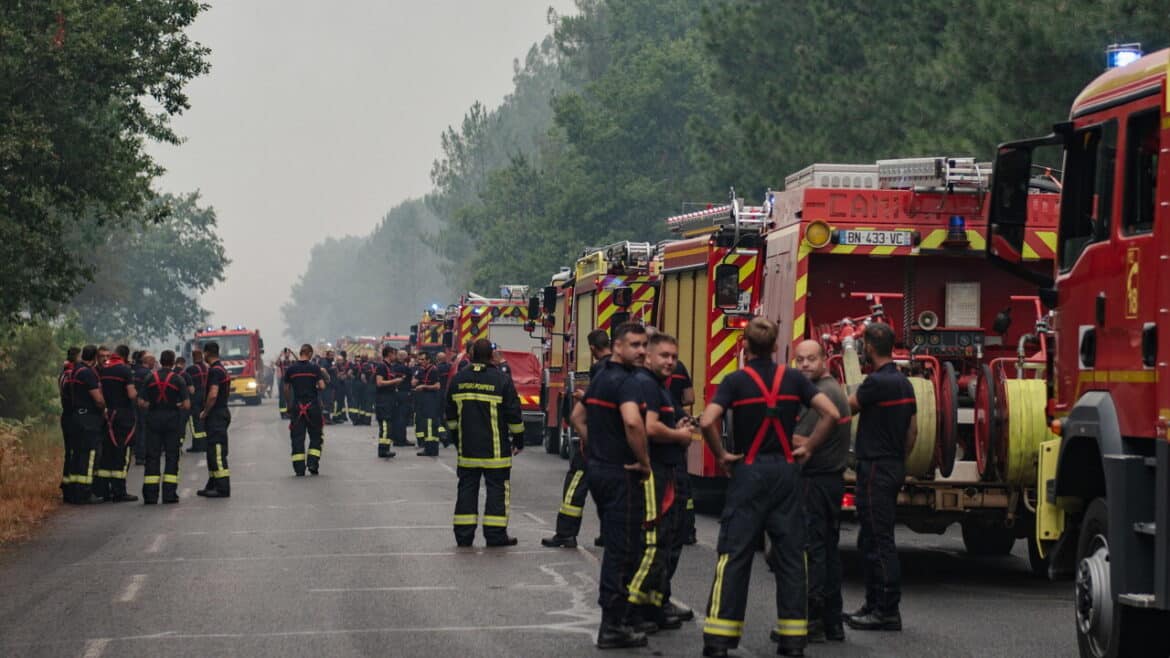 Francia, 1.500 soldati mobilitati da questa sera contro gli incendi