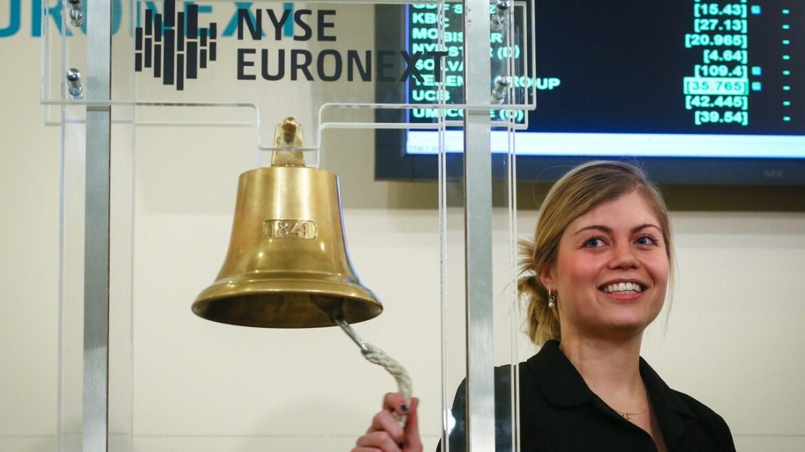 Borsa: l’Europa apre contrastata, Parigi +0,35%, Londra -0,1%