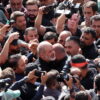 Seconda apparizione pubblica al funerale di Khamenei per il capo dei Pasdaran