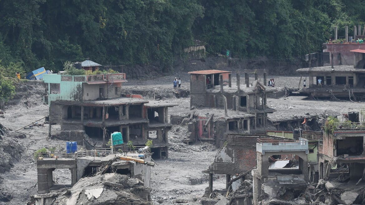Tibet-Nepal, il bilancio in Cina sale a 16 morti e 546 dispersi