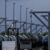 Il petrolio cede il 4% con l’annuncio di Trump sulla ripresa dei negoziati con l’Iran