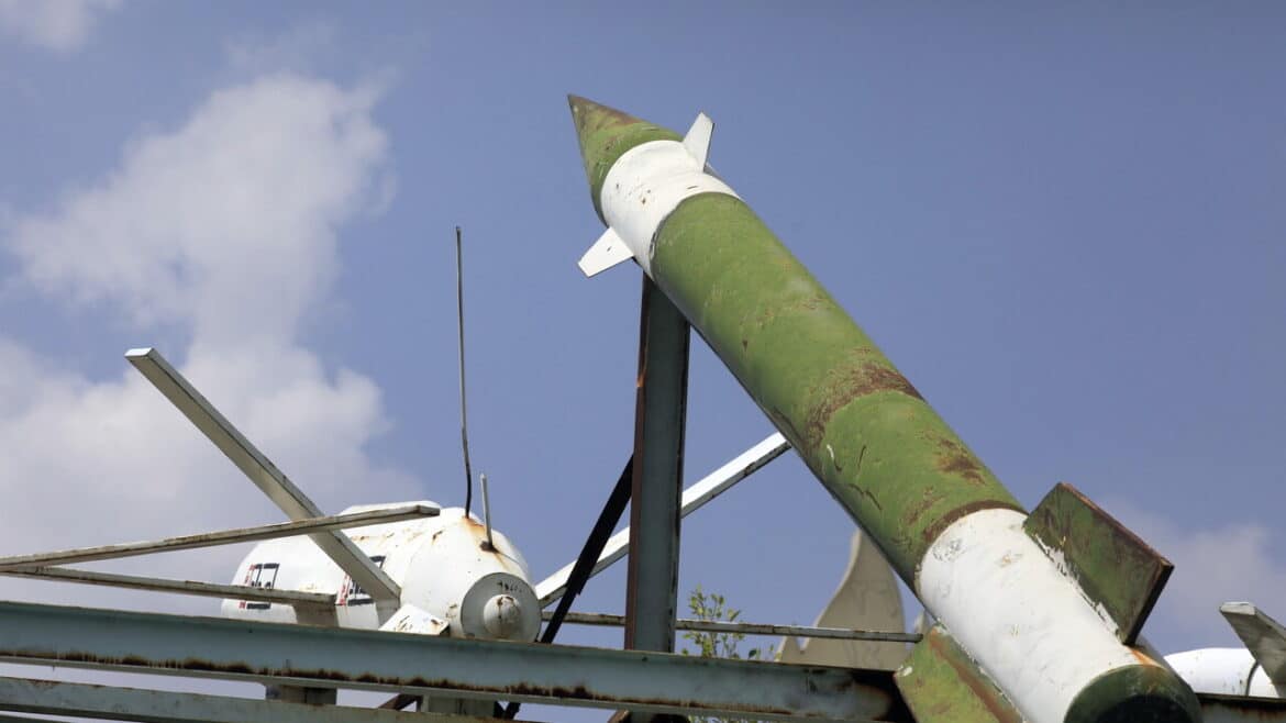 Houthi, colpita seconda petroliera saudita nel Golfo di Aden