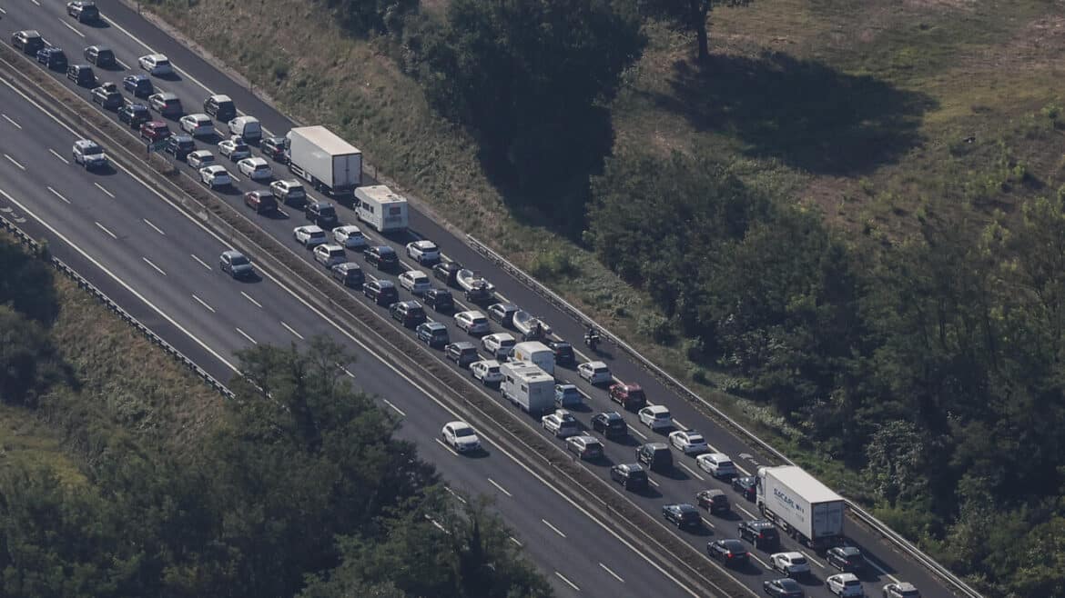 Novità allo studio per il codice strada, da bici a multe e patente a 17 anni