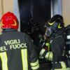 Incendio in uno scantinato a Bologna, soccorsi anche due bambini