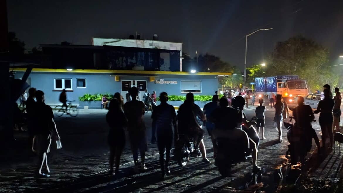 Ritorna l’energia a Cuba dopo due blackout totali in meno di 24 ore