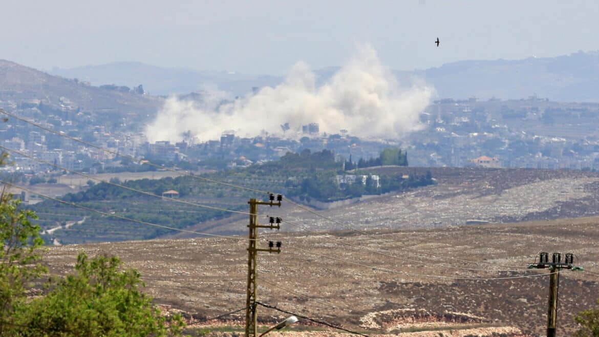 Media Beirut, nella notte nuovi raid israeliani sul sud del Libano