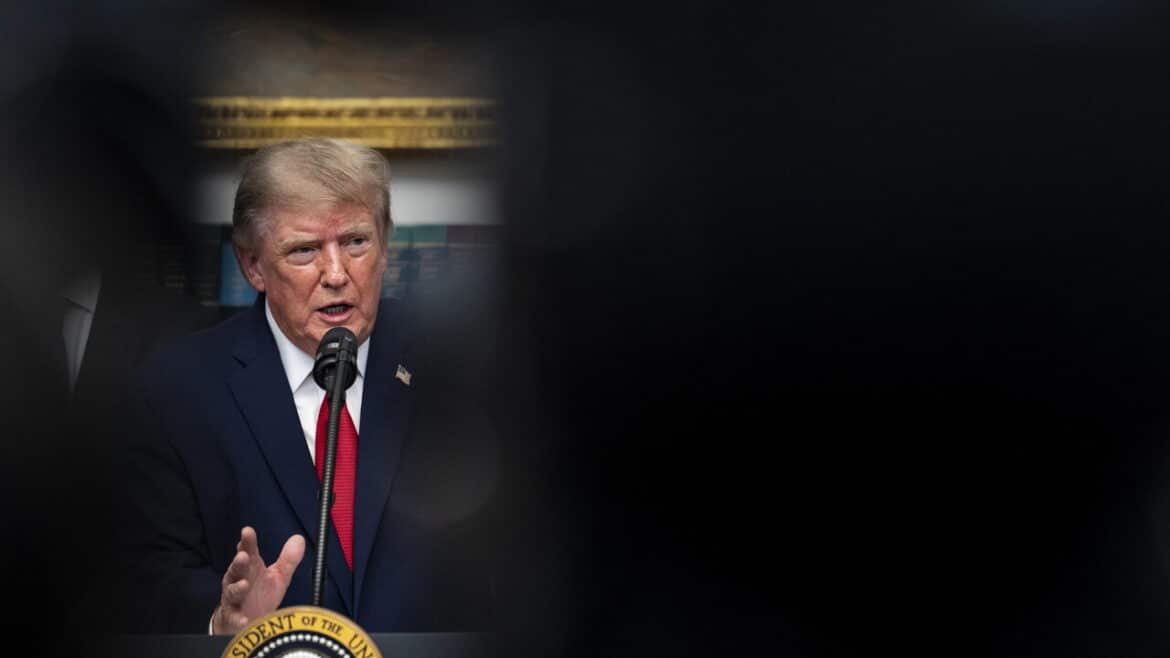 Sale il petrolio, Brent sopra 93 dollari con ‘guerra economica devastante’ di Trump