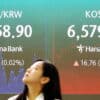 Borsa: l’Asia corre con i tecnologici, il petrolio con l’Iran
