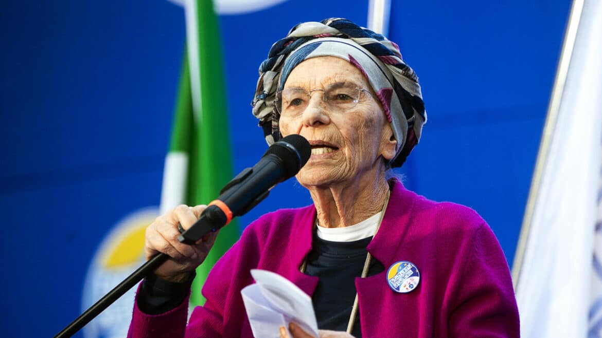 Emma Bonino ricoverata in ospedale a Roma, è vigile