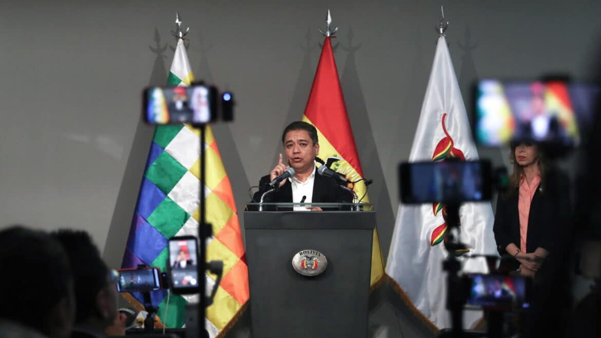 Il governo della Bolivia valuta lo stato d’assedio dopo i blocchi e 4 omicidi