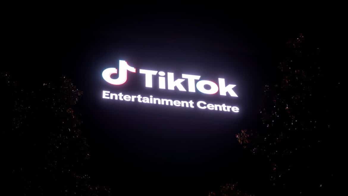 TikTok patteggia in Alabama le accuse di creare dipendenza nei giovani