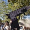 Scontri al corteo degli studenti, barricate e lacrimogeni a Strasburgo